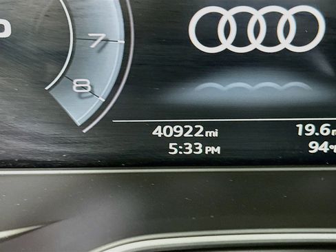 Used 2023 Audi Q5 2.0T Premium Plus w/ Premium Plus Package AWD/4WD image 19