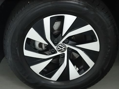 Certified 2026 Volkswagen Tiguan S FWD image 35