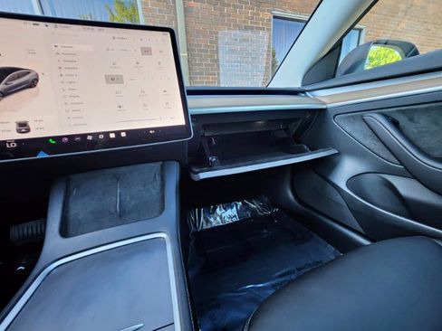 Used 2023 Tesla Model 3 Standard Range image 49