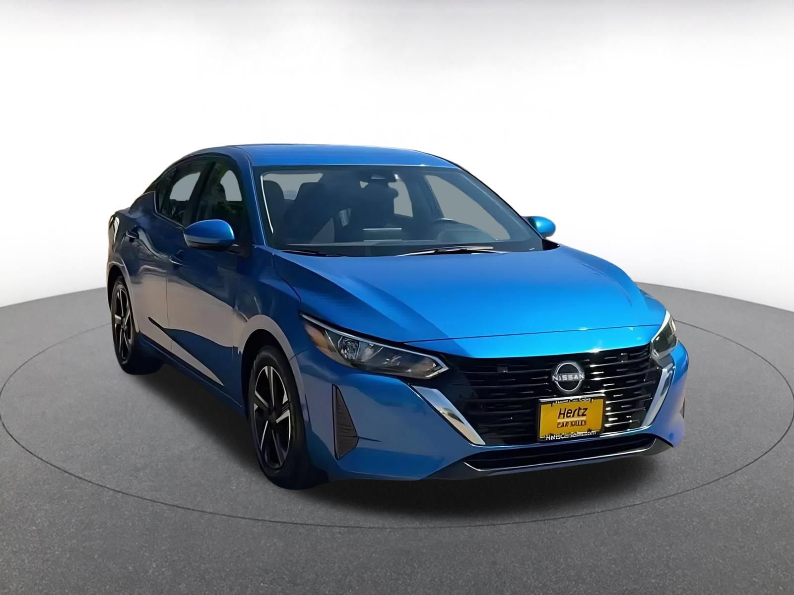 Used 2025 Nissan Sentra SV FWD image 3