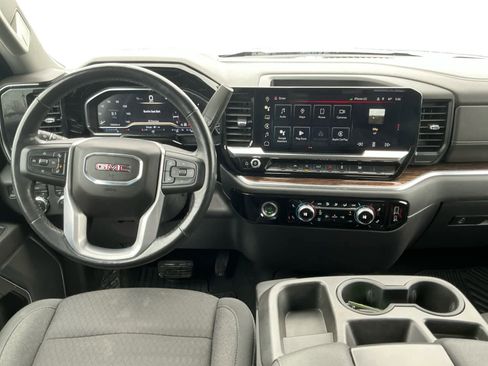 Used 2022 GMC Sierra 1500 SLE image 10