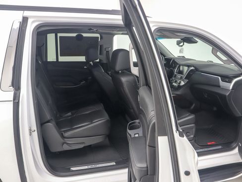 Used 2019 GMC Yukon XL SLT w/ Open Road Package AWD/4WD image 15