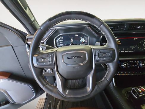 Used 2023 GMC Sierra 1500 Denali Ultimate AWD/4WD image 13