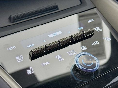 New 2025 Porsche Macan Turbo Electric image 22