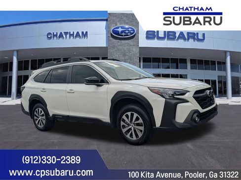 Certified 2025 Subaru Outback Premium AWD/4WD image 1