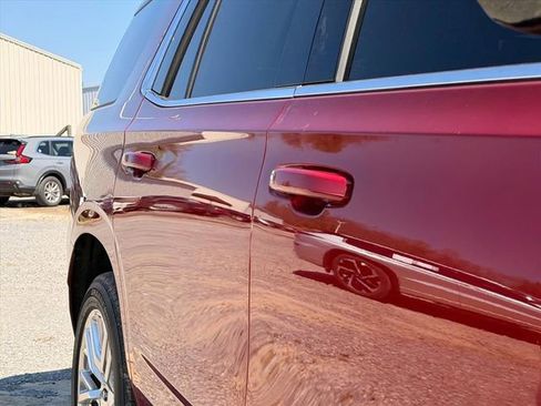 Used 2021 Chevrolet Tahoe LT image 14