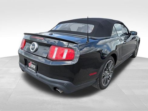 Used 2012 Ford Mustang GT Premium w/ Security Pkg RWD image 7