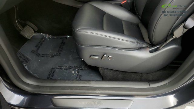 Used 2025 Tesla Model Y Long Range RWD image 47