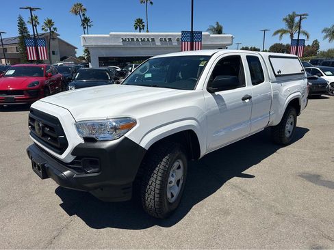 Used 2022 Toyota Tacoma SR RWD image 11