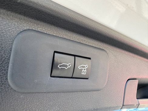 Used 2024 Toyota Grand Highlander XLE image 11