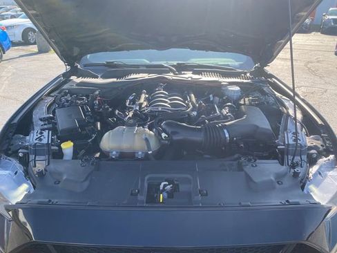 Used 2018 Ford Mustang GT w/ Black Accent Pkg image 12