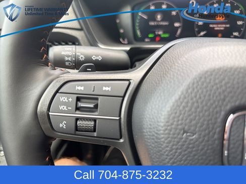 Used 2026 Honda CR-V TrailSport image 29