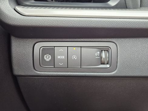 New 2027 Chevrolet Traverse LT w/ Midnight/Sport Edition FWD image 22