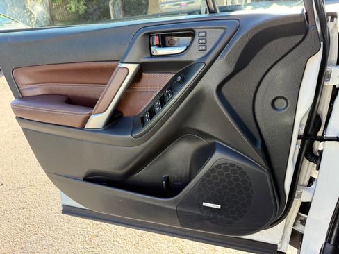 Used 2017 Subaru Forester 2.5i Touring image 22