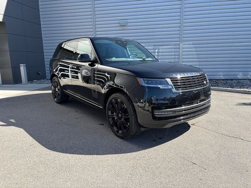 Used 2024 Land Rover Range Rover SE image 7