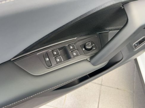 New 2026 Volkswagen Tiguan SE R-Line AWD/4WD image 13