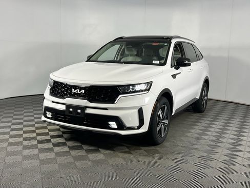 Used 2023 Kia Sorento EX w/ Panoramic Sunroof Package image 10