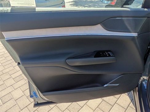 New 2025 Volvo EX90 Plus image 11