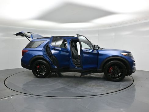 Used 2020 Ford Explorer ST w/ ST Street Pack image 35