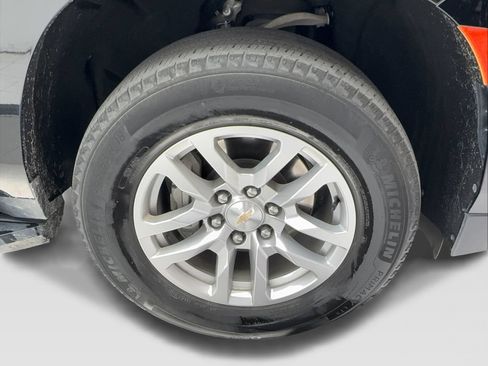 Used 2024 Chevrolet Tahoe LT RWD image 13