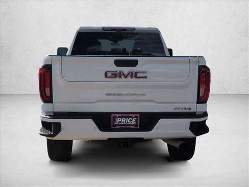 Used 2023 GMC Sierra 2500 AT4 AWD/4WD image 6