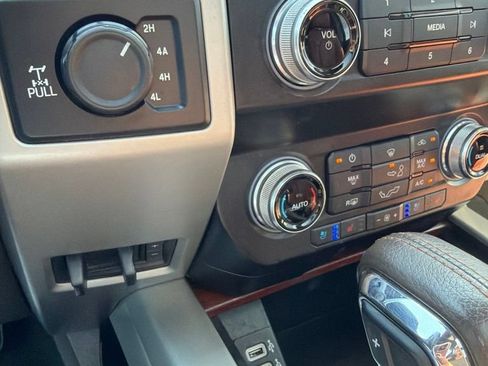Used 2020 Ford F150 King Ranch w/ Equipment Group 601A Luxury AWD/4WD image 22