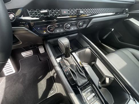 Used 2025 Honda Accord Sport image 15