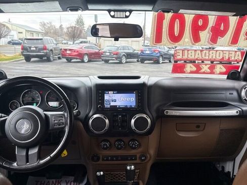 Used 2012 Jeep Wrangler Unlimited Sahara w/ Dual Top Group image 13