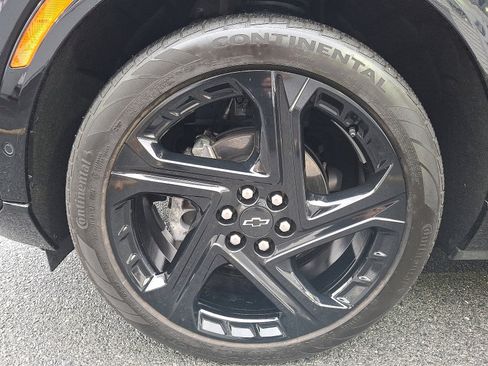 Used 2024 Chevrolet Equinox EV RS image 9