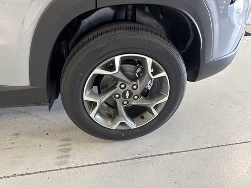 New 2026 Chevrolet Trax LT w/ Driver Confidence Package FWD image 29