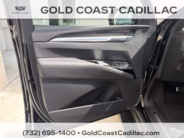Certified 2026 Cadillac Escalade V w/ LPO, ONYX Package AWD/4WD image 23