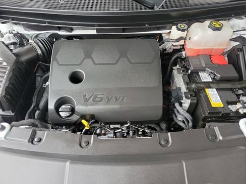 Certified 2023 Chevrolet Traverse High Country FWD image 30