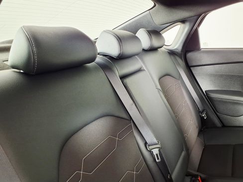 Used 2020 Kia Forte GT-Line image 12