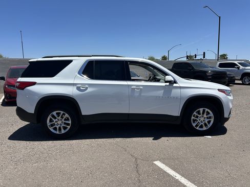 Used 2020 Chevrolet Traverse LT FWD image 5
