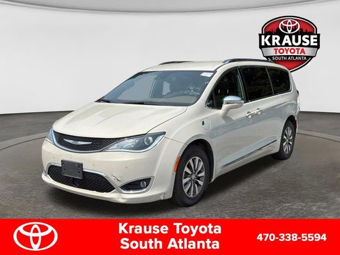 Used 2020 Chrysler Pacifica Limited w/ Advanced Safetytec Group FWD image 3