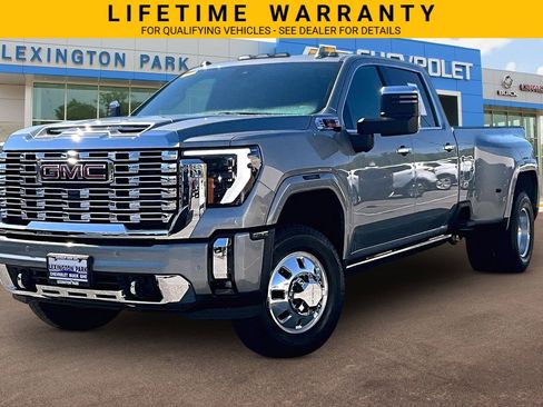 Used 2024 GMC Sierra 3500 Denali w/ Denali Reserve Package AWD/4WD image 11