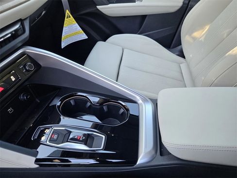 New 2025 Audi Q5 Premium Plus image 24