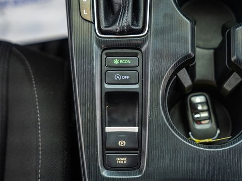 Used 2022 Honda Civic LX image 24