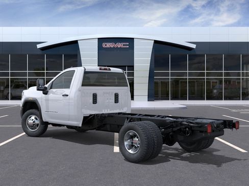 New 2026 GMC Sierra 3500 Pro w/ Convenience Package AWD/4WD image 3