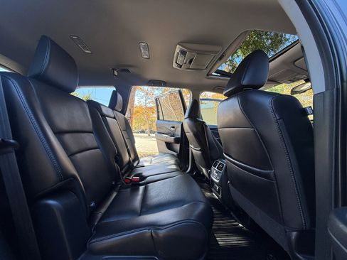 Used 2018 Honda Pilot Touring image 24