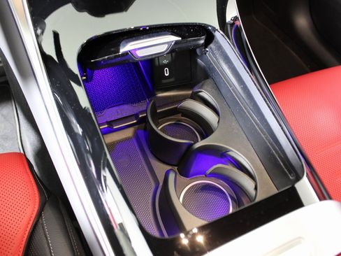 Certified 2025 Mercedes-Benz GLC 300 4MATIC image 26