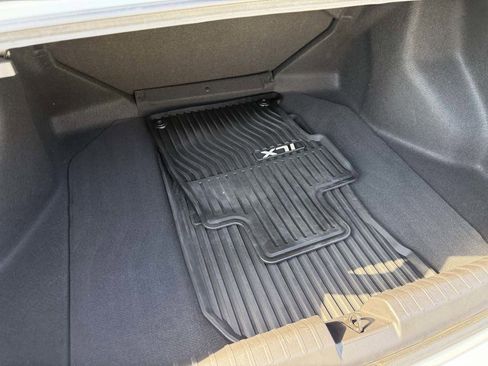 Used 2014 Acura ILX w/ Technology Package image 15