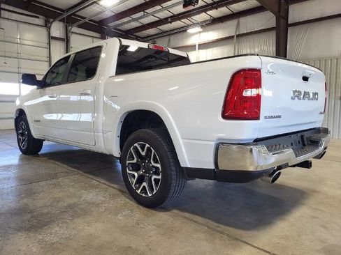 Used 2025 RAM 1500 Laramie AWD/4WD image 3
