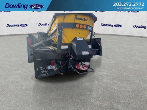 Used 2005 Ford F350 4x4 Regular Cab DRW Super Duty image 9