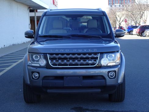 Used 2016 Land Rover LR4 HSE image 2