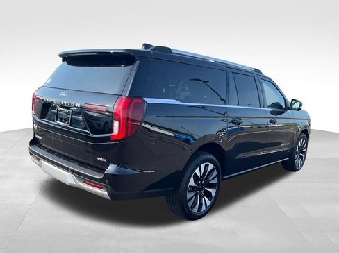 Used 2025 Ford Expedition Max Platinum w/ Driver's Package AWD/4WD image 5