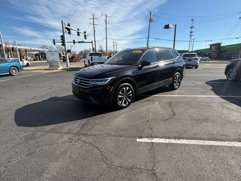 Used 2022 Volkswagen Tiguan S image 57