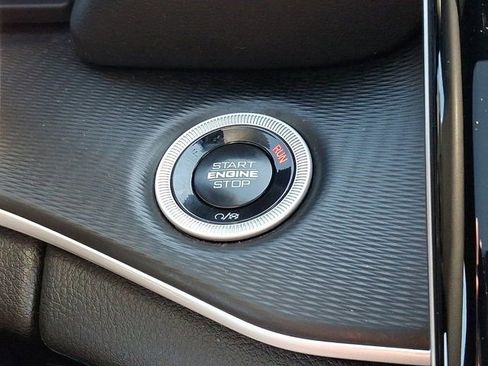 Certified 2025 Jeep Grand Cherokee Altitude image 28