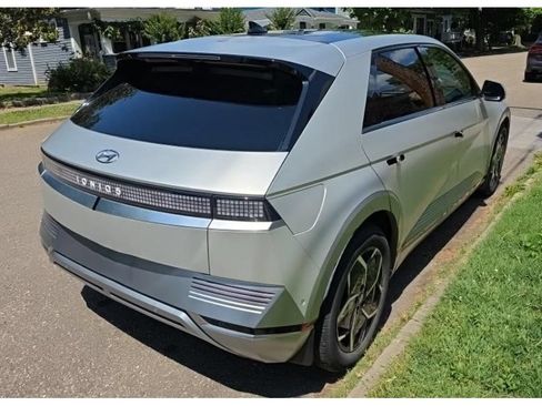 Used 2024 Hyundai Ioniq 5 Limited RWD image 3