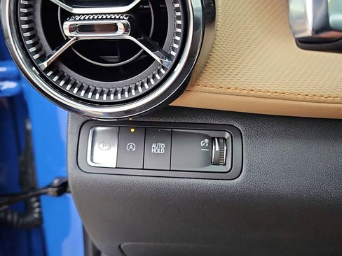 Certified 2026 Chevrolet Equinox ACTIV w/ Convenience Package III FWD image 27